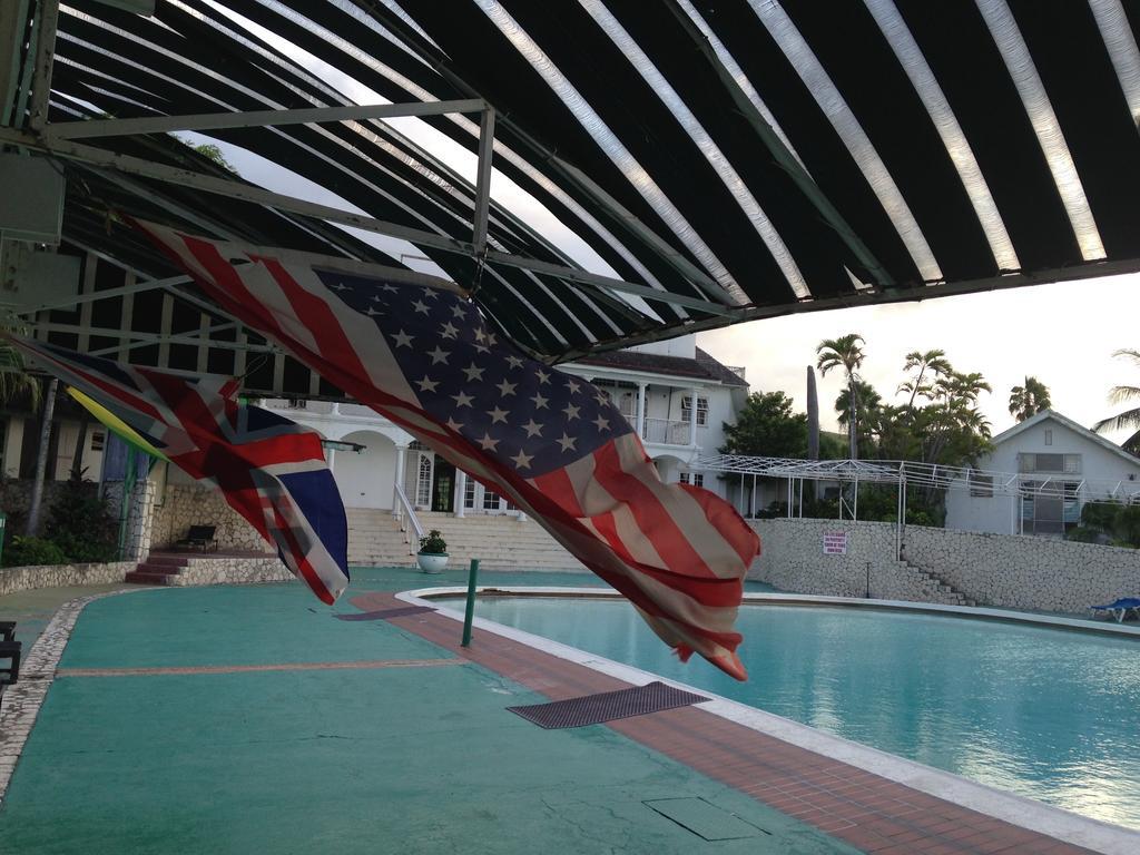 Seacastles By The Beach/Pool Montego Bay Exterior foto